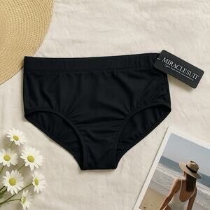NWT Miraclesuit Basic Brief Swim Bottom Womens Plus 20W Black Beach Summer